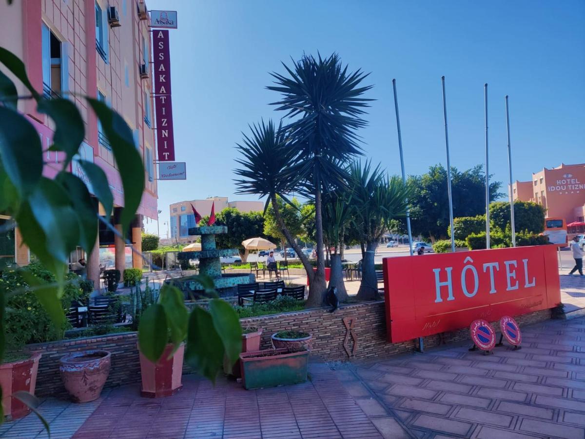 Hotel Cafe Restaurant Assaka ティーズニート エクステリア 写真