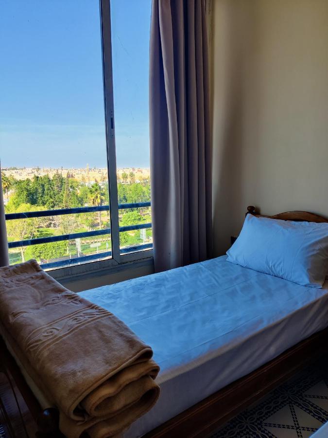 Hotel Cafe Restaurant Assaka ティーズニート エクステリア 写真