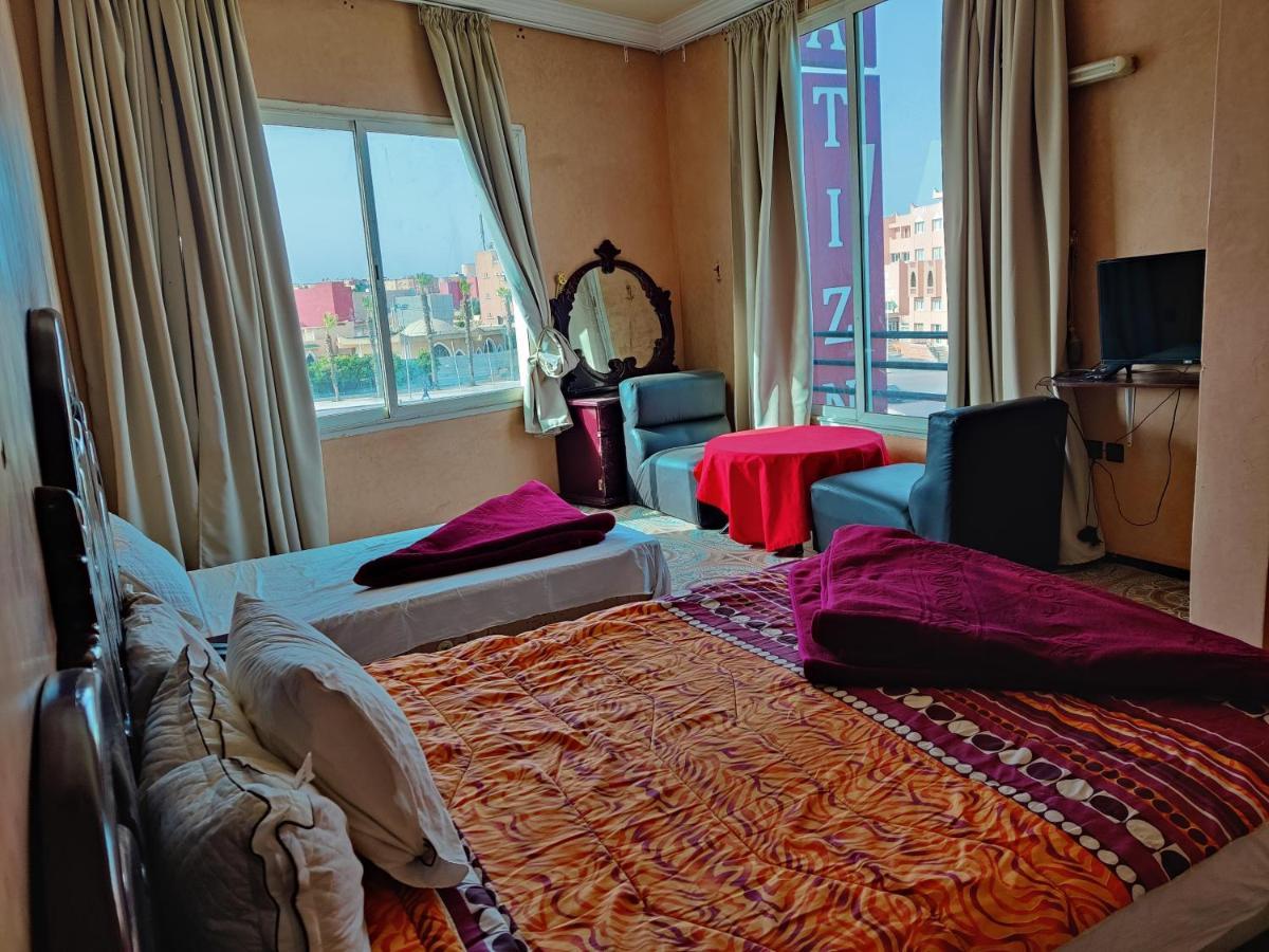 Hotel Cafe Restaurant Assaka ティーズニート エクステリア 写真